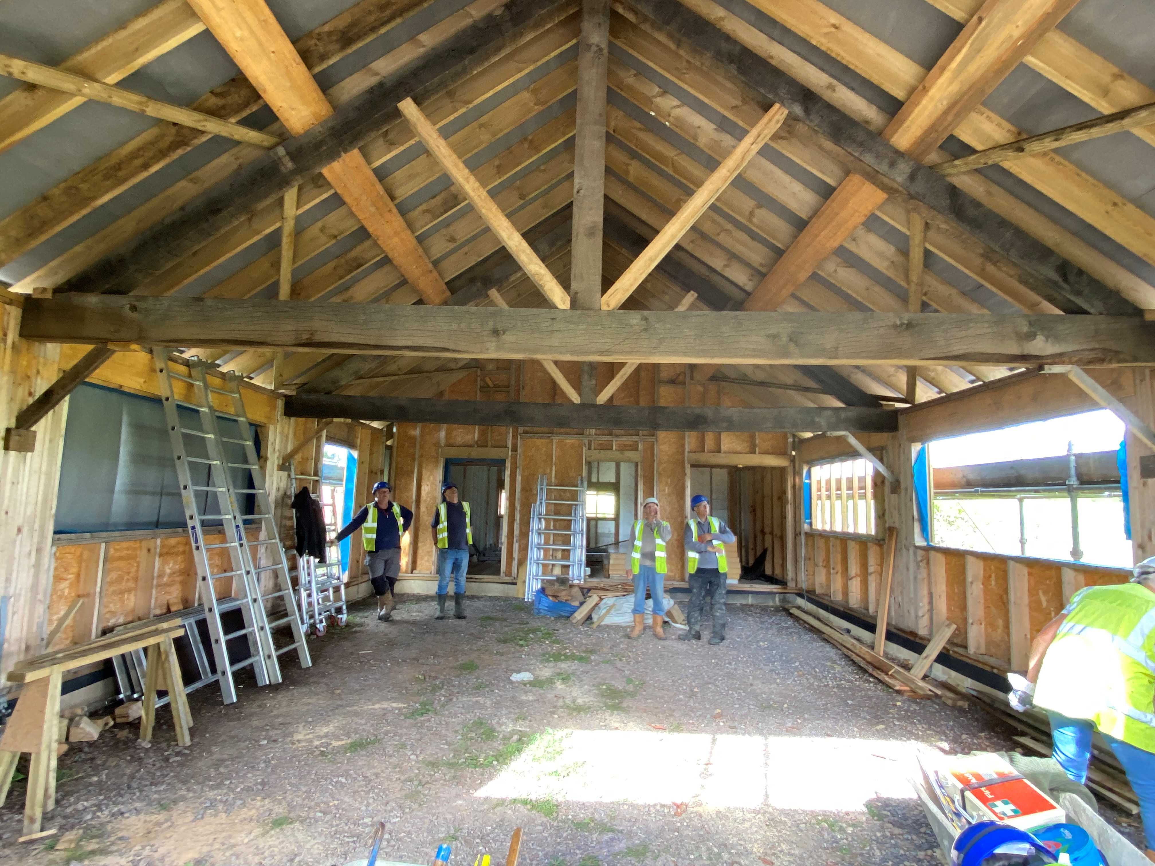 CW39 09 Sep 07a Interior view of roof trusses looking north
