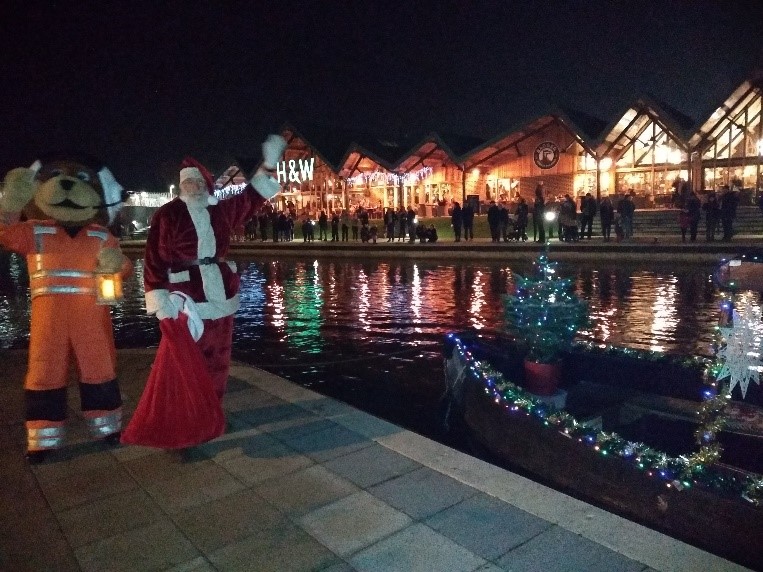 The Lights 2019 Wichelstowe Lights On pic